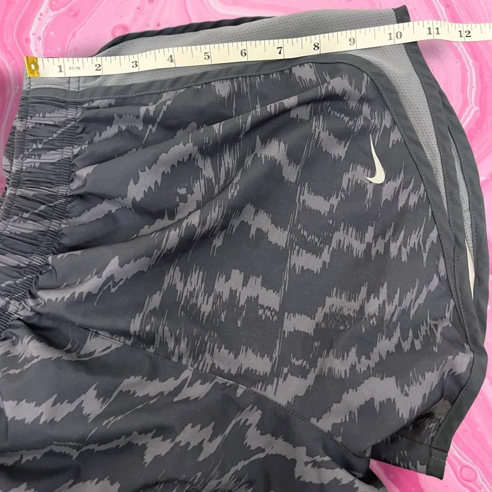 Nike‎ Dri-Fit Black & Gray Pattern Running Shorts